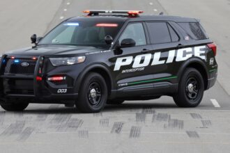 Cops are buying all of the Explorer Hybrids, so Ford is discontinuing the model