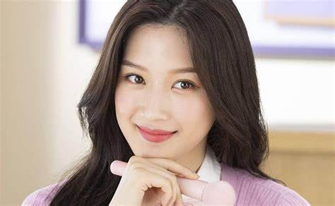 Moon Ga Young